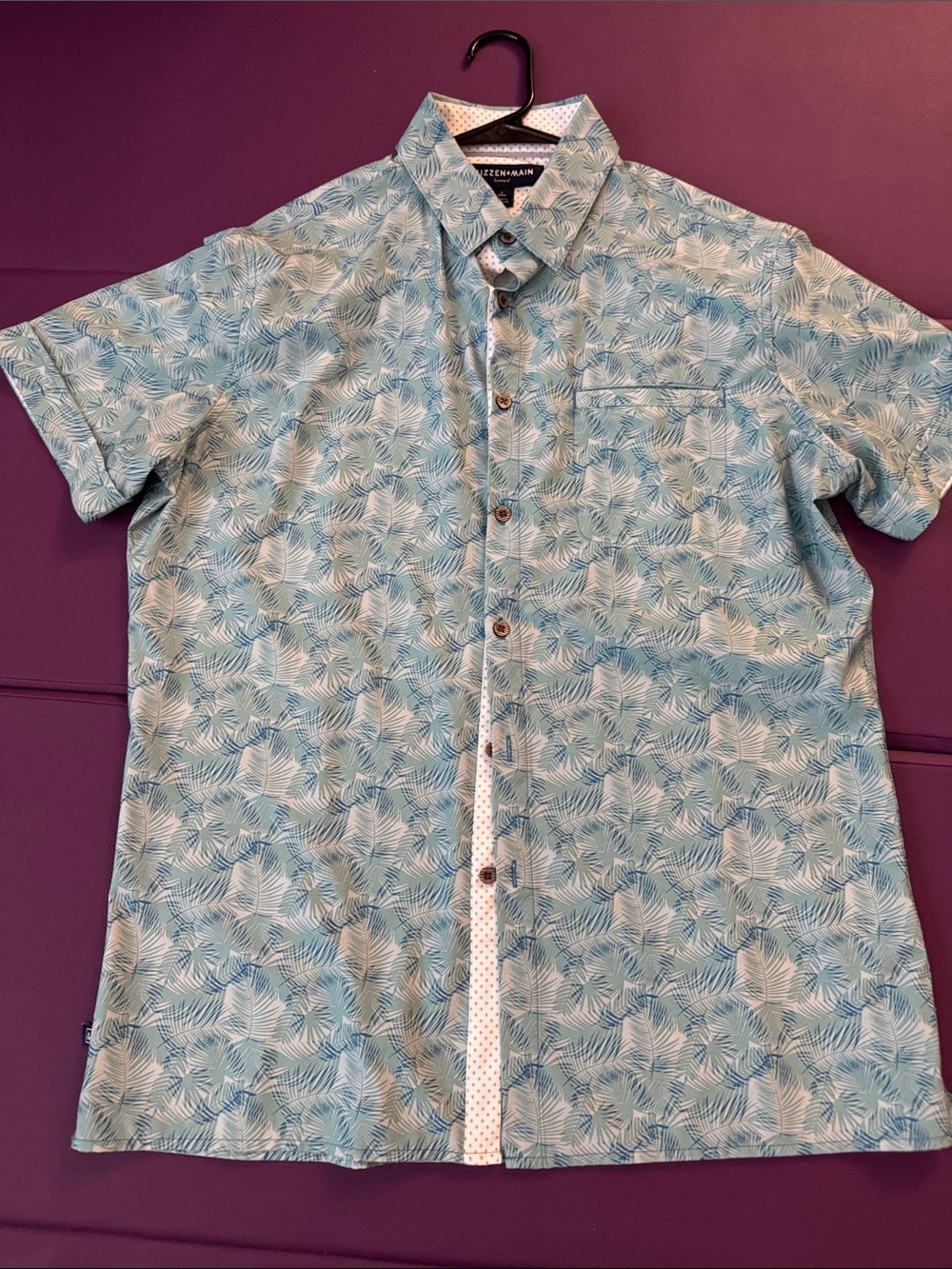 Mizzen+Main Light Blue and White Palm Print Short Sleeve Button-Up